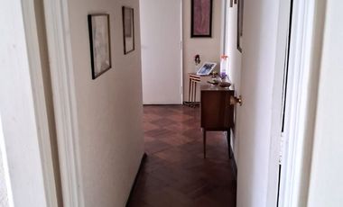 Departamento Edificio Prales , frente plaza Republica 4.850 UF