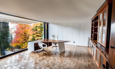 Moderna residencia con amplios espacios y  jardin