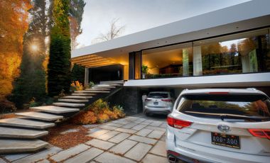 Moderna residencia con amplios espacios y  jardin