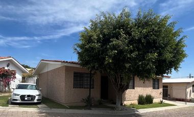 CASA AMUEBLADA EN RENTA VILLAS DE IRAPUATO