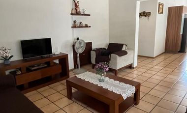CASA AMUEBLADA EN RENTA VILLAS DE IRAPUATO