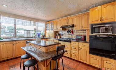 Casa en Venta en Bosques de las Lomas