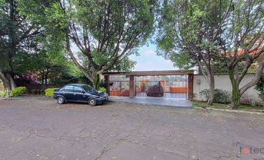 Casa en Venta en Bosques de las Lomas