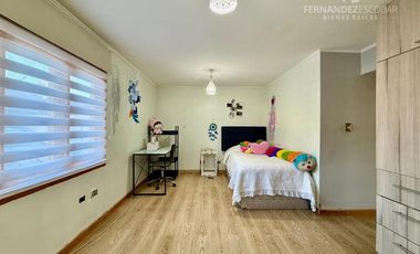 LOS ANDES - VENDE CASA 4D 5B 3E PSICINA - COND. EL ENCANTO