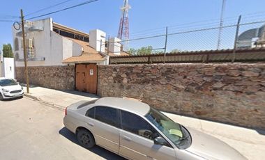 CASA AMPLIA CON 4 RECAMARAS 1 PLANTA Y ALBERCA TECHADACON JACUZZI EN COL GUADALUPE