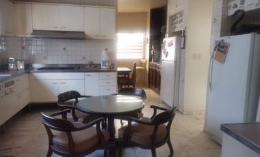 CASA AMPLIA CON 4 RECAMARAS 1 PLANTA Y ALBERCA TECHADACON JACUZZI EN COL GUADALUPE
