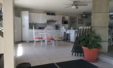 CASA AMPLIA CON 4 RECAMARAS 1 PLANTA Y ALBERCA TECHADACON JACUZZI EN COL GUADALUPE