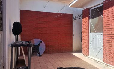 CASA AMPLIA CON 4 RECAMARAS 1 PLANTA Y ALBERCA TECHADACON JACUZZI EN COL GUADALUPE