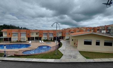 En venta casa Condominio CampoAragon