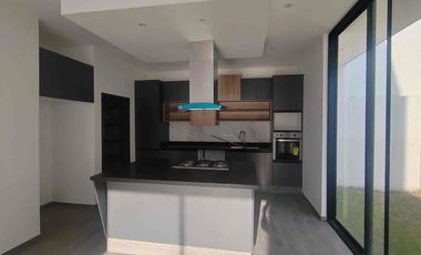 CASA EN VENTA EN CASA FUERTE