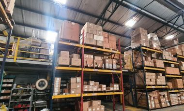 VENDO BODEGA AREA 666 M2  ACOPI YUMBO