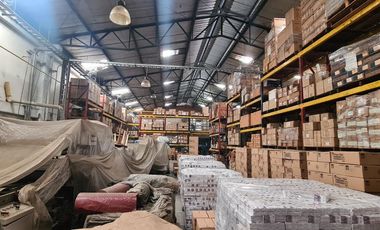 VENDO BODEGA AREA 666 M2  ACOPI YUMBO