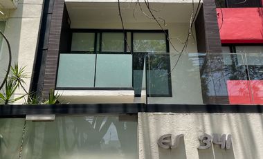 Esplendido Departamento de 2 Pisos con Terraza en Polanco.