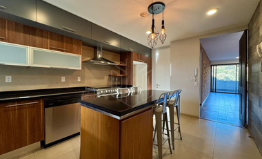 HERMOSO DEPARTAMENTO CON TERRAZA DE GRAN TAMAÑO Y AMENIDADES EN VENTA EN ZONA ESMERALDA.