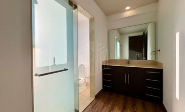 HERMOSO DEPARTAMENTO CON TERRAZA DE GRAN TAMAÑO Y AMENIDADES EN VENTA EN ZONA ESMERALDA.