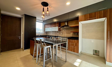 HERMOSO DEPARTAMENTO CON TERRAZA DE GRAN TAMAÑO Y AMENIDADES EN VENTA EN ZONA ESMERALDA.