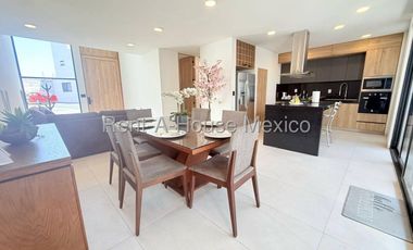 Estrena casa de 4 recámaras con roof en Zen Life, El Mirador, Querétaro