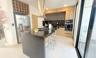 Estrena casa de 4 recámaras con roof en Zen Life, El Mirador, Querétaro