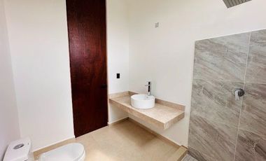 RESIDENCIA EN VENTA EN PRIVADA PARQUE NATURA CHOLUL
