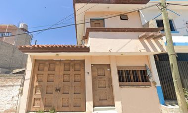 Casa en venta en  C. Malinaltepec, Los Insurgentes, 40030 Iguala de  la Independencia, Gro.
