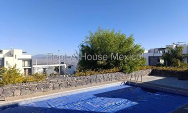 Casa de 4 recámaras con foor en venta en Zibatá, Querétaro