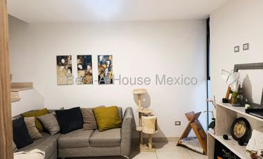 Casa de 4 recámaras con foor en venta en Zibatá, Querétaro