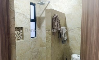 Casa de 4 recámaras con foor en venta en Zibatá, Querétaro