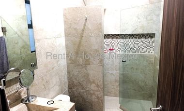 Casa de 4 recámaras con foor en venta en Zibatá, Querétaro