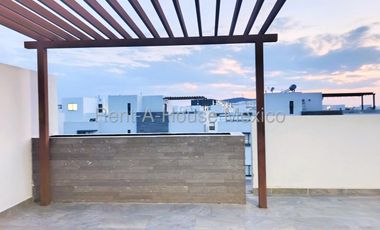 Casa de 4 recámaras con foor en venta en Zibatá, Querétaro
