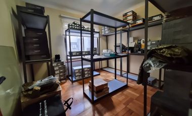 Oportunidad de Arriendo Amplia Oficina en pleno Paseo Bulnes, Santiago Centro.