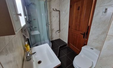 Oportunidad de Arriendo Amplia Oficina en pleno Paseo Bulnes, Santiago Centro.