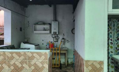 Amplia casa con gran terreno y potencial comercial en barrio Matta Santa Elena
