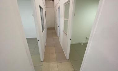 Arriendo amplia casa 10 dormitorios a pasos Unimarc Angamos, Playa blanca