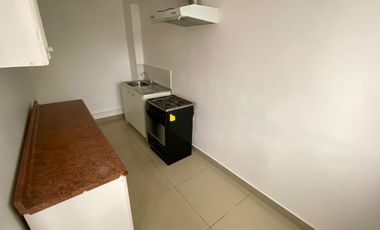 Arriendo amplia casa 10 dormitorios a pasos Unimarc Angamos, Playa blanca