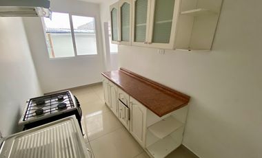 Arriendo amplia casa 10 dormitorios a pasos Unimarc Angamos, Playa blanca