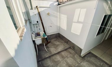 Arriendo amplia casa 10 dormitorios a pasos Unimarc Angamos, Playa blanca