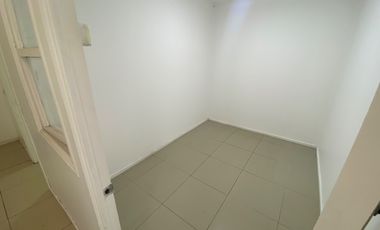 Arriendo amplia casa 10 dormitorios a pasos Unimarc Angamos, Playa blanca