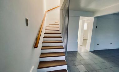 Arriendo amplia casa 10 dormitorios a pasos Unimarc Angamos, Playa blanca