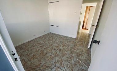 Arriendo amplia casa 10 dormitorios a pasos Unimarc Angamos, Playa blanca