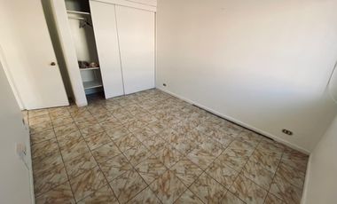 Arriendo amplia casa 10 dormitorios a pasos Unimarc Angamos, Playa blanca
