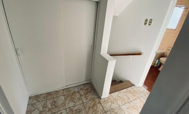 Arriendo amplia casa 10 dormitorios a pasos Unimarc Angamos, Playa blanca