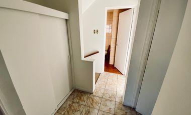 Arriendo amplia casa 10 dormitorios a pasos Unimarc Angamos, Playa blanca