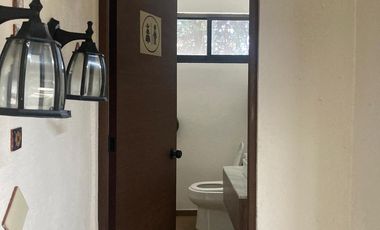 Terreno 1800 metros con casita construida de 400 m con arboles frutales en blvd aeropuerto