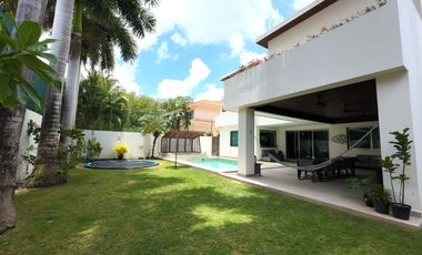 Moderna residencia en venta en Residencial Villa magna Cancun