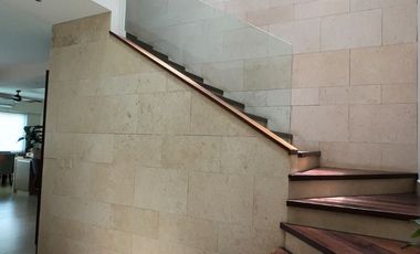Moderna residencia en venta en Residencial Villa magna Cancun
