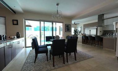 Moderna residencia en venta en Residencial Villa magna Cancun