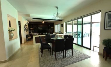 Moderna residencia en venta en Residencial Villa magna Cancun