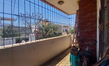 CASA EN VENTA CERCA AV TONALTECAS Y AV JUAREZ.