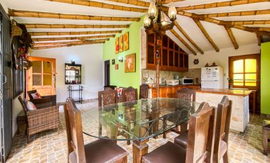 Casa De Campo En Venta en Mala
