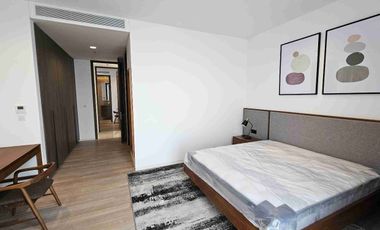 For Rent Verde Two Apartment 3 BR 230 sqm